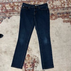 GAP SKINNY FIT Dark Wash Jeans  SIZE 4
